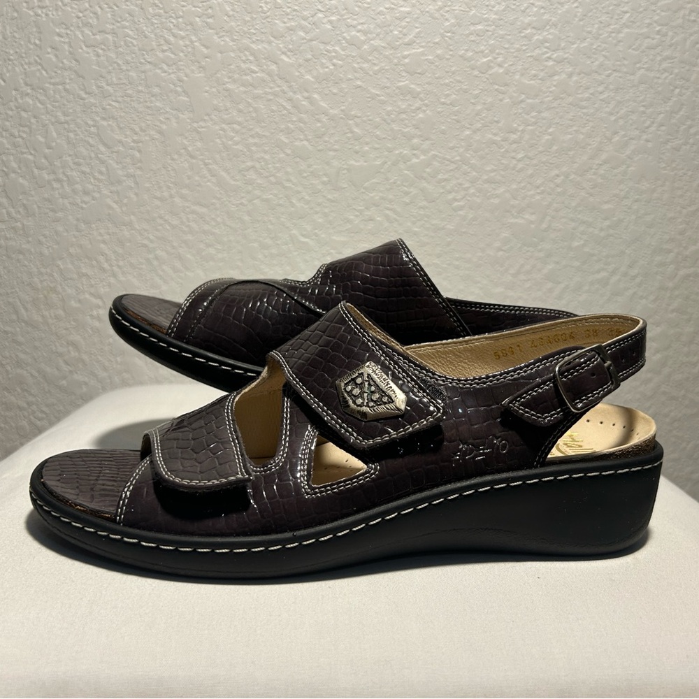 Brand New Women’s Fidelio “Hallux Fabia” Bunion sandals